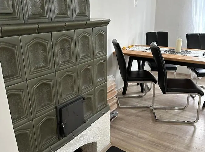 Gemuetliche In Zentraler Lage Appartamento